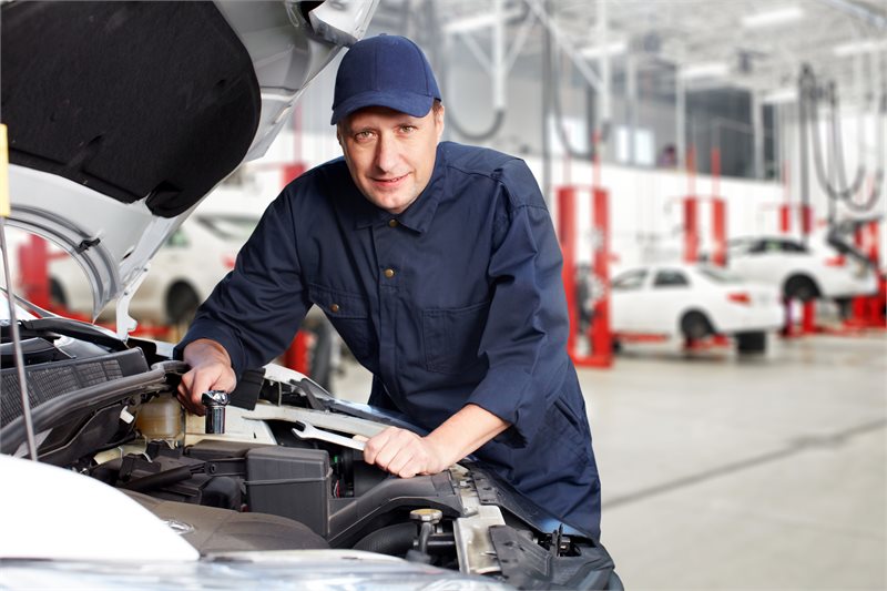 Auto Mechanic Services in Lake Forest at Reasonable Prices | AMS